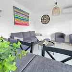 Maison Moderne T5 - 4 Ch Sdb Privatives - Terrasse * ポアティエ