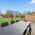 Maison Moderne T5 - 4 Ch Sdb Privatives - Terrasse Villa