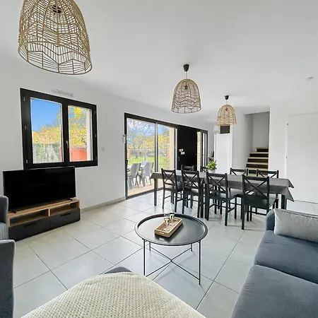 Вилла Maison T5 Lumineux, Moderne & Convivial Terrasse Пуатье