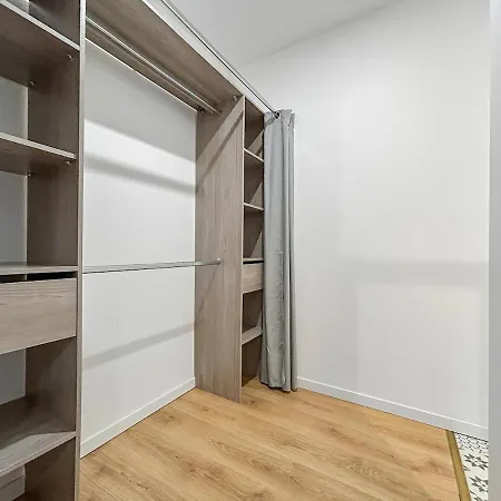Maison Moderne T5 - 4 Ch Sdb Privatives - Terrasse Vila *