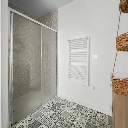 Vila Maison Moderne T5 - 4 Ch Sdb Privatives - Terrasse *