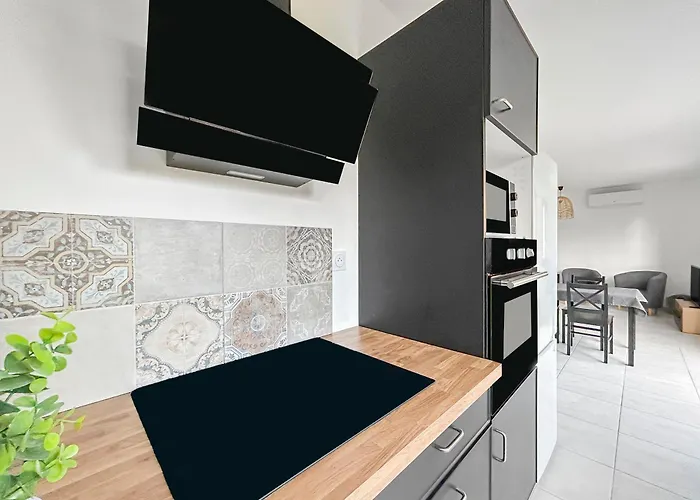 Maison Moderne T5 - 4 Ch Sdb Privatives - Terrasse Poitiers