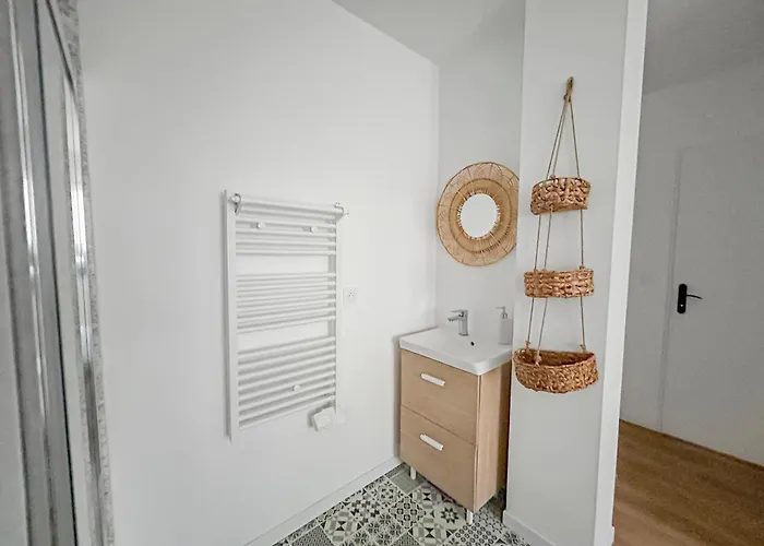 Villa Maison Moderne T5 - 4 Ch Sdb Privatives - Terrasse