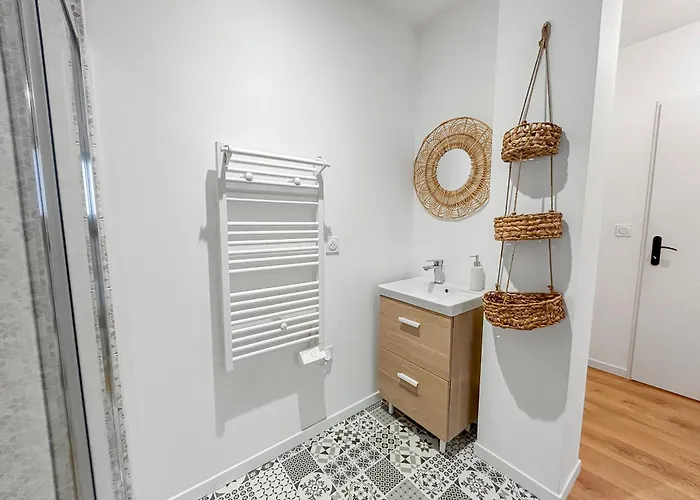 Villa Maison Moderne T5 - 4 Ch Sdb Privatives - Terrasse *