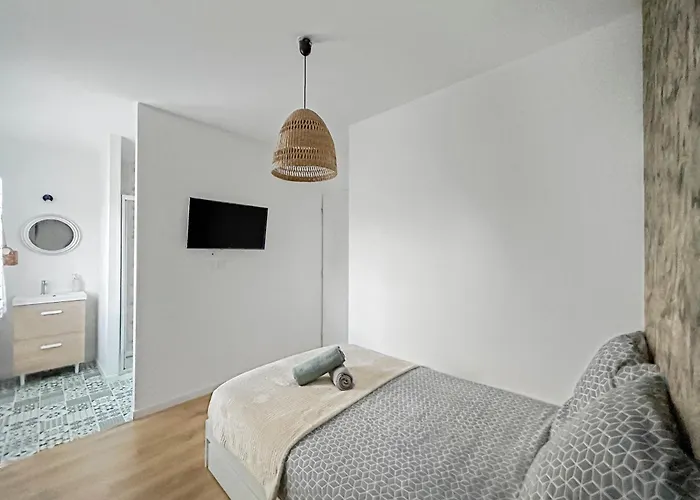 Villa Maison Moderne T5 - 4 Ch Sdb Privatives - Terrasse *