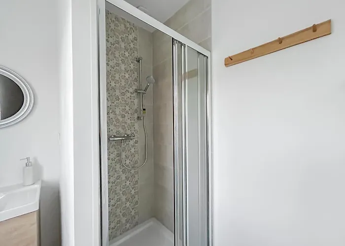 Villa Maison Moderne T5 - 4 Ch Sdb Privatives - Terrasse