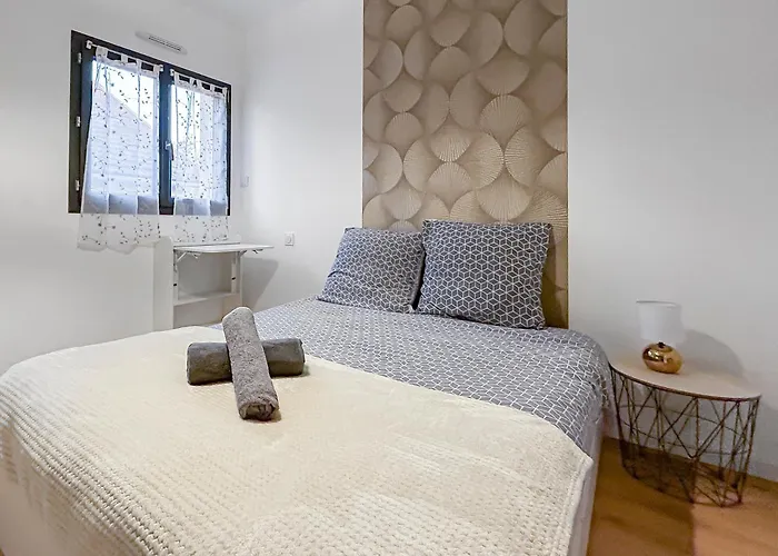 Villa Maison Moderne T5 - 4 Ch Sdb Privatives - Terrasse