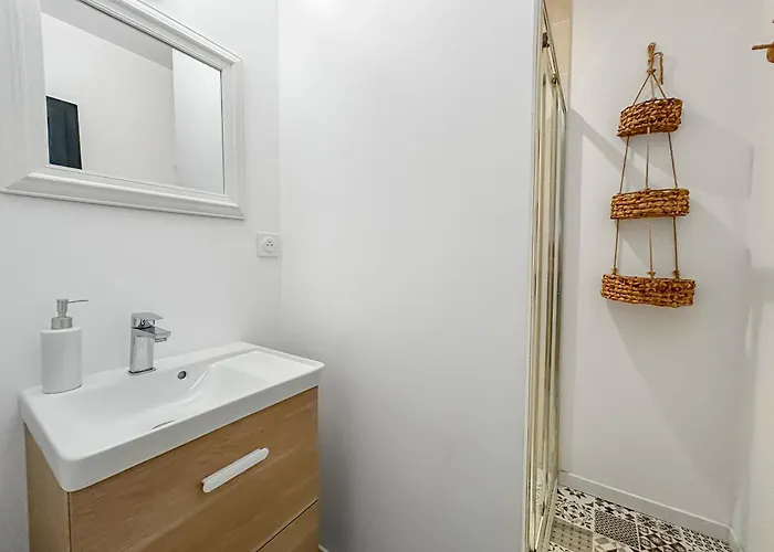 Maison Moderne T5 - 4 Ch Sdb Privatives - Terrasse Villa Poitiers