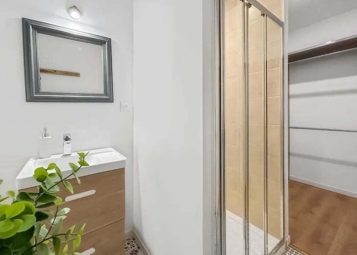 Villa Maison Moderne T5 - 4 Ch Sdb Privatives - Terrasse