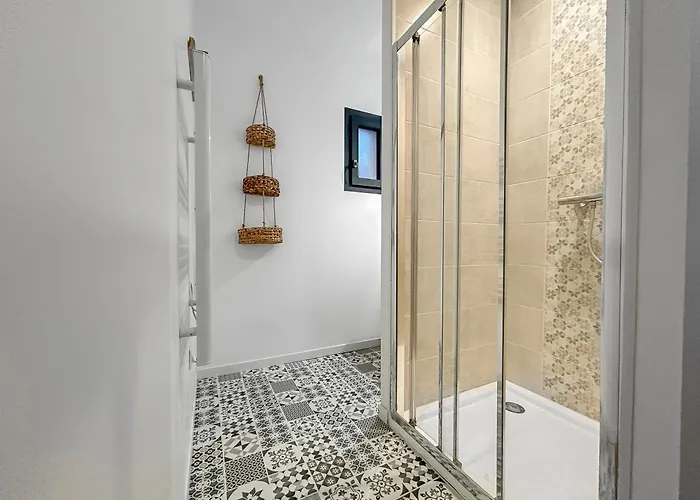 Maison Moderne T5 - 4 Ch Sdb Privatives - Terrasse Villa