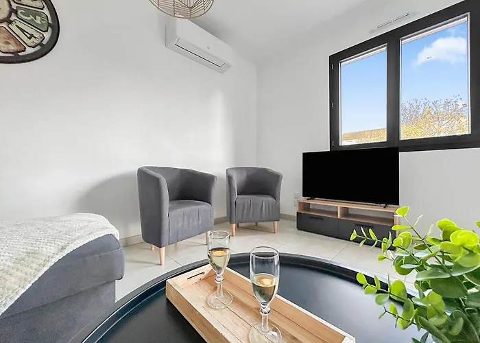 Maison Moderne T5 - 4 Ch Sdb Privatives - Terrasse Villa Poitiers