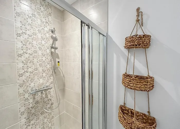 Maison Moderne T5 - 4 Ch Sdb Privatives - Terrasse Villa Poitiers