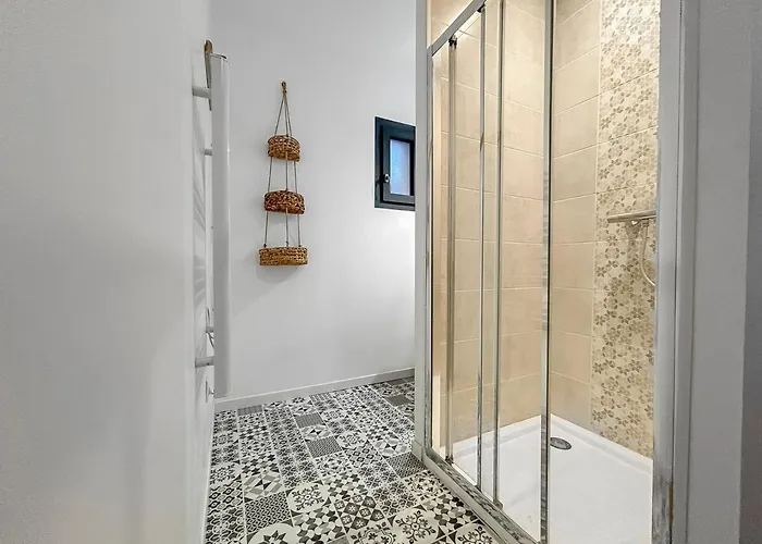 Maison Moderne T5 - 4 Ch Sdb Privatives - Terrasse Poitiers